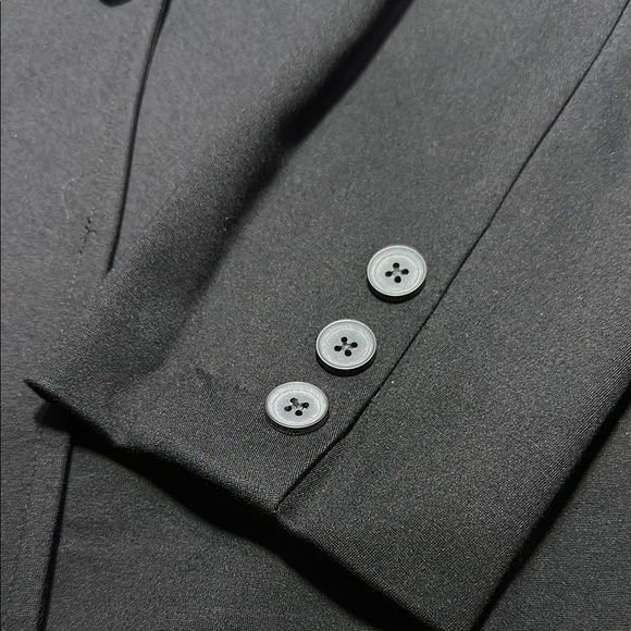 Torrid Black Women's Blazer Size 2 = 2X or 18-20 Nice Business Wear NWT - Picture 2 of 11